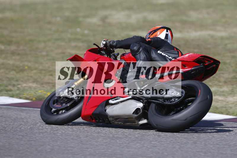 /21 17.06.2026  Ducati Schweiz Track Warmup ADR/Gruppe gelb/907
